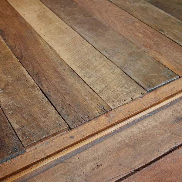 Picture of an uneven floor in a San Antonio home.